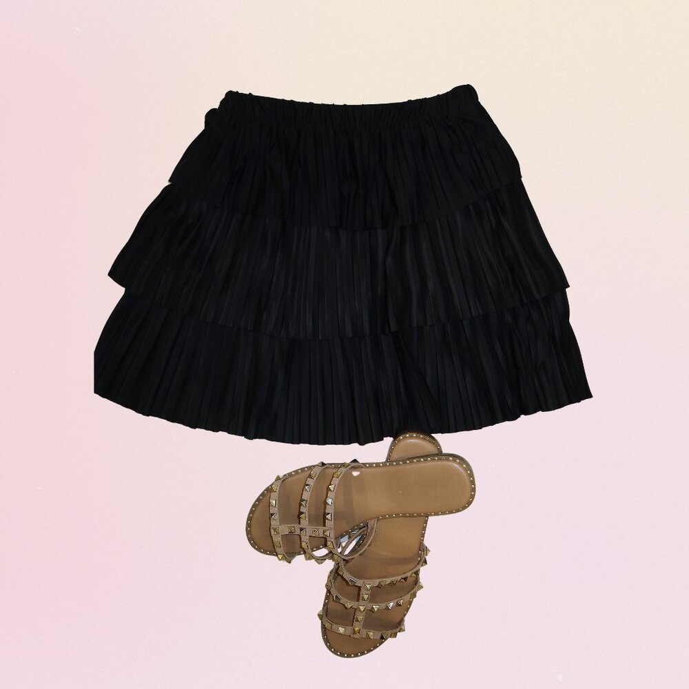 ZARA Tiered Pleat Mini Skirt – Black (M)